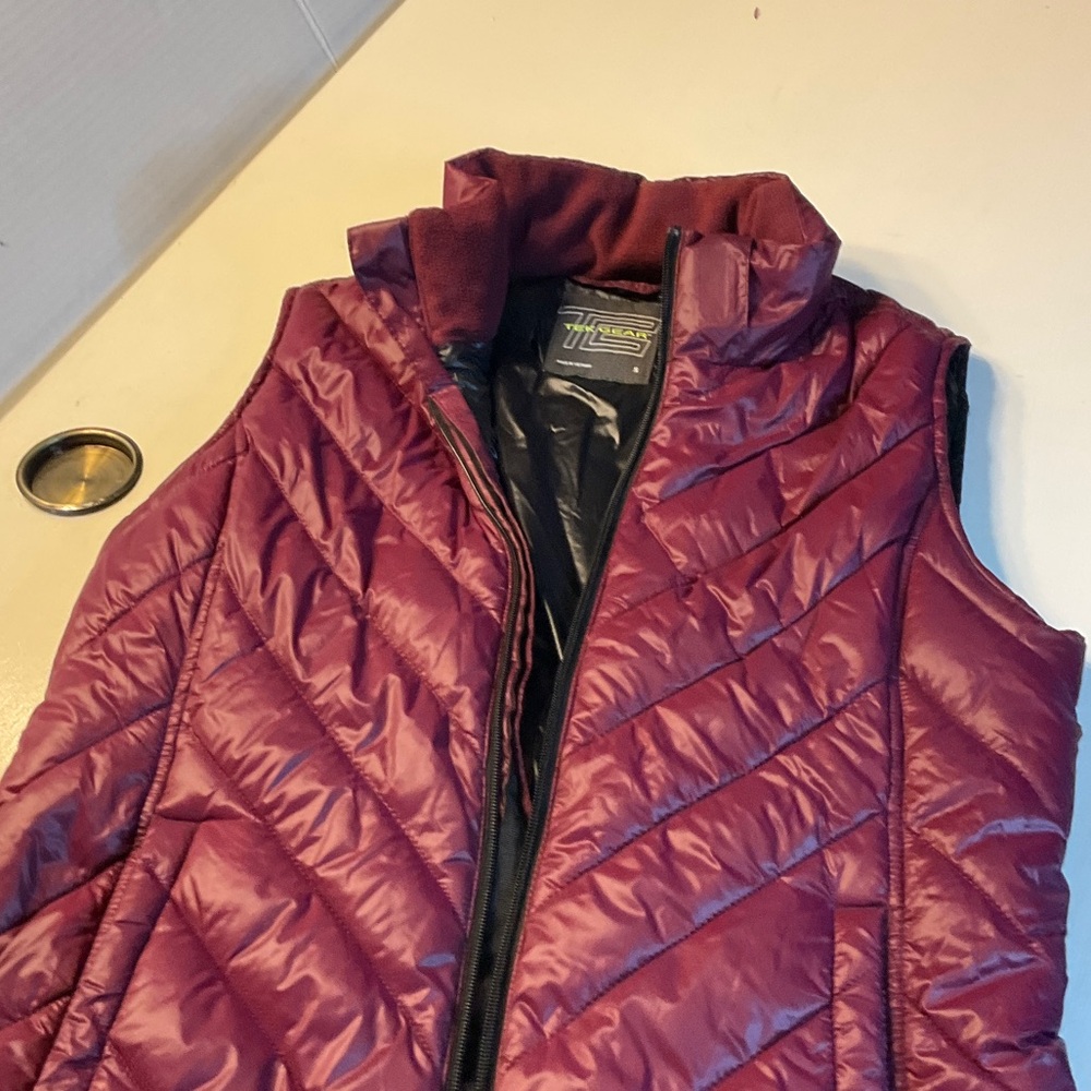 Tek Gear Maroon Quilted Vest